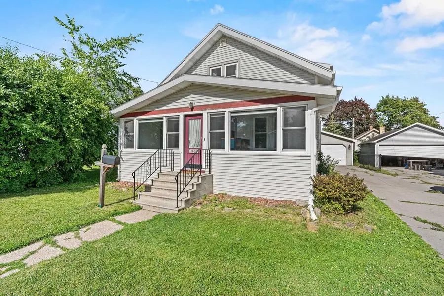 1406 WALNUT STREET, Oshkosh, WI 54901 - #2