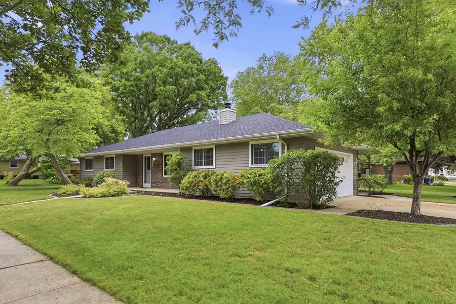 2900 E LOURDES DRIVE, Appleton, WI 54915 - #2