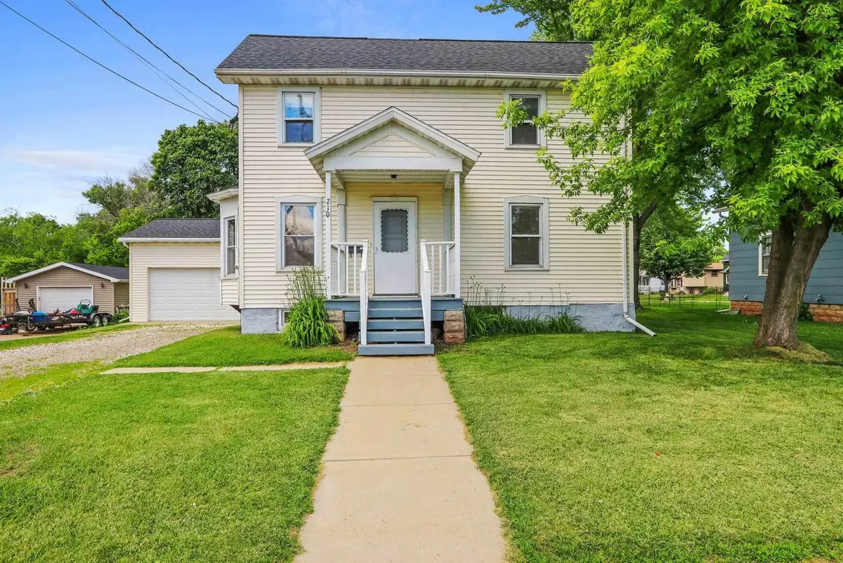 210 RIVER STREET, Neenah, WI 54956 - #1