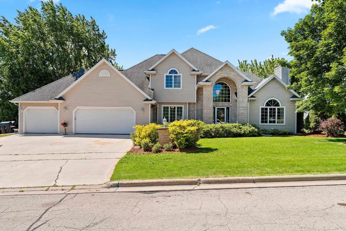 421 WOODROW COURT, Denmark, WI 54208 - #1