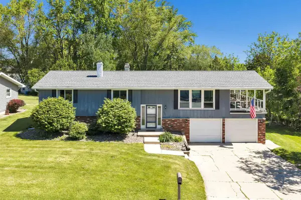 1602 BRUCE STREET, Green Bay, WI 54304