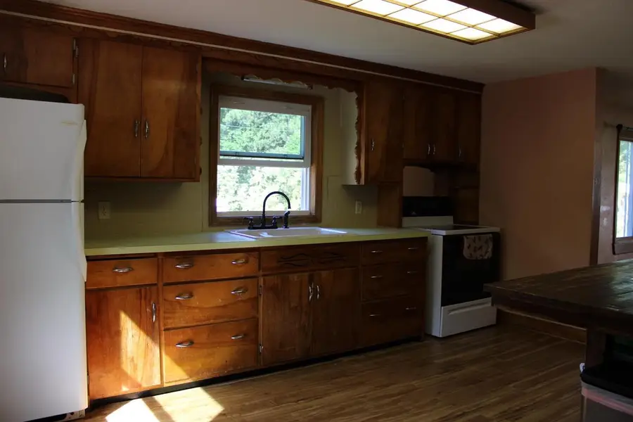 212 HIGHVIEW AVENUE, Shawano, WI 54166 - #2