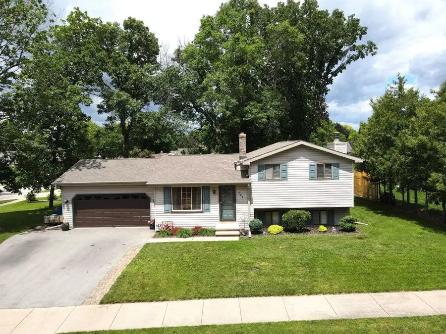701 WOODLAND DRIVE, Kaukauna, WI 54130 - #2