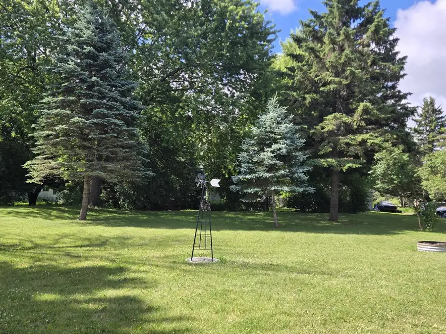 4535 HICKORY HEIGHTS AVENUE, Oshkosh, WI 54904 - #3