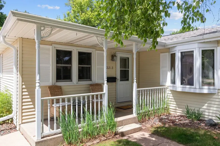 2213 N BENNETT STREET, Appleton, WI 54914 - #2
