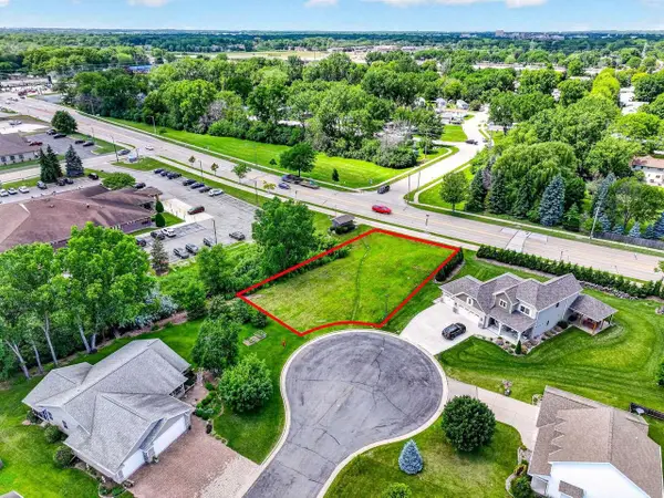 1438 CHESTERFIELD COURT, Menasha, WI 54952