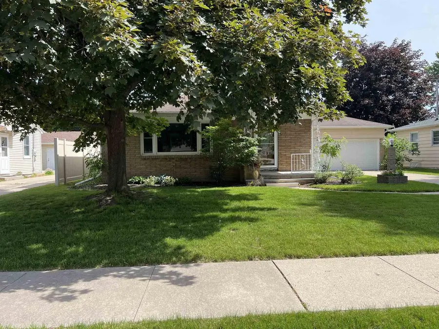 1673 JUNIPER DRIVE, Green Bay, WI 54302 - #2