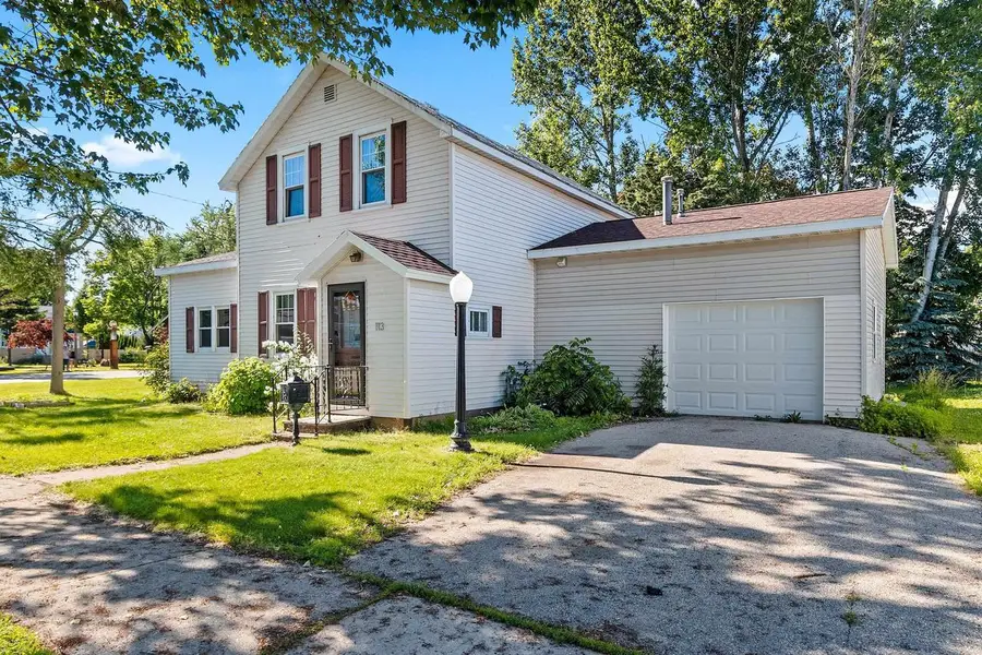 113 ADAMS STREET, Oconto, WI 54153 - #2