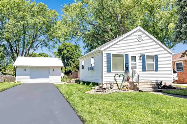 1192 BOND STREET, Green Bay, WI 54303