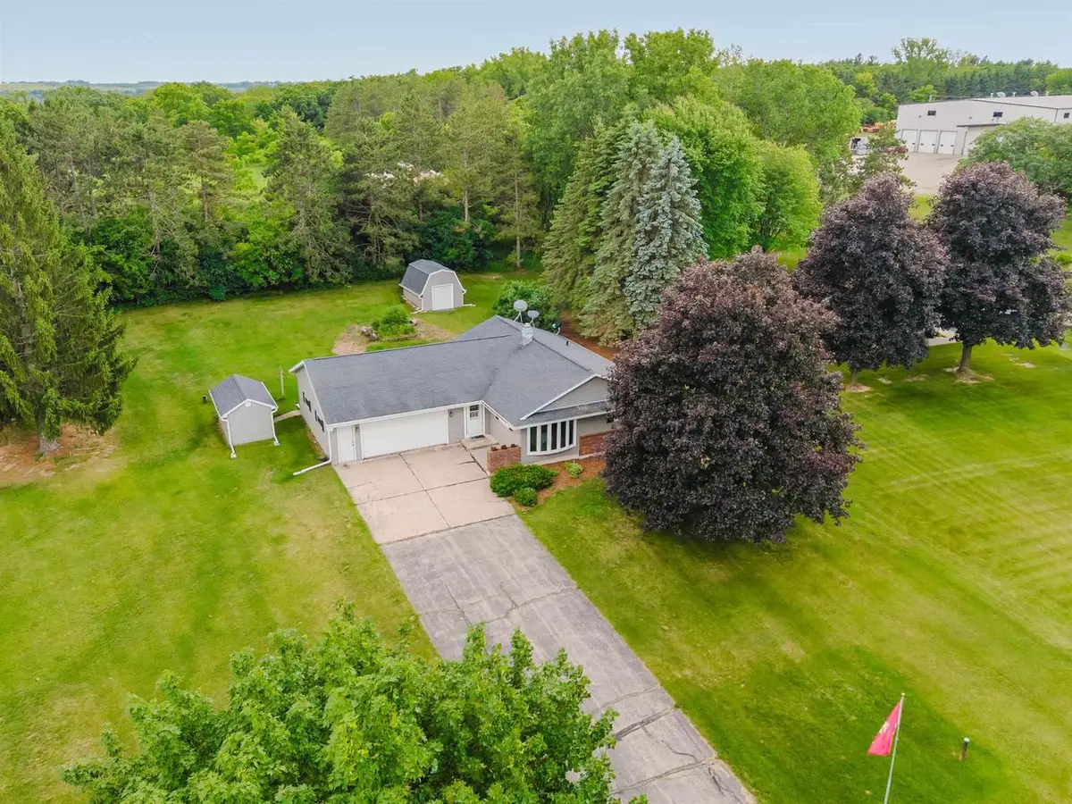 W685 MEADOW DRIVE, Green Lake, WI 54941 - #1