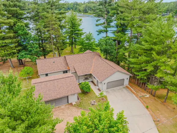 N2804 COUNTY ROAD Y, Clintonville, WI 54929