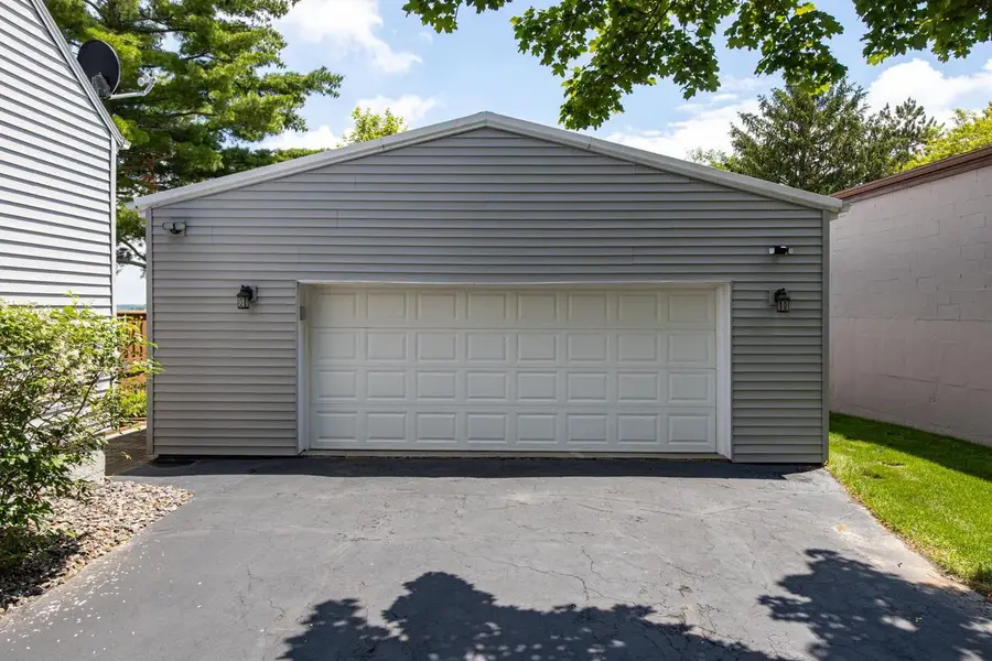 N4216 COUNTY ROAD E, Freedom, WI 54130 - #2