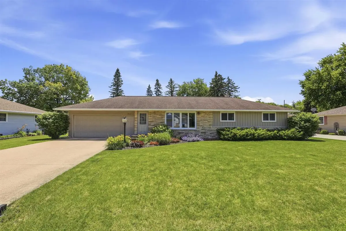 3517 W FLORIDA AVENUE, Appleton, WI 54914 - #1
