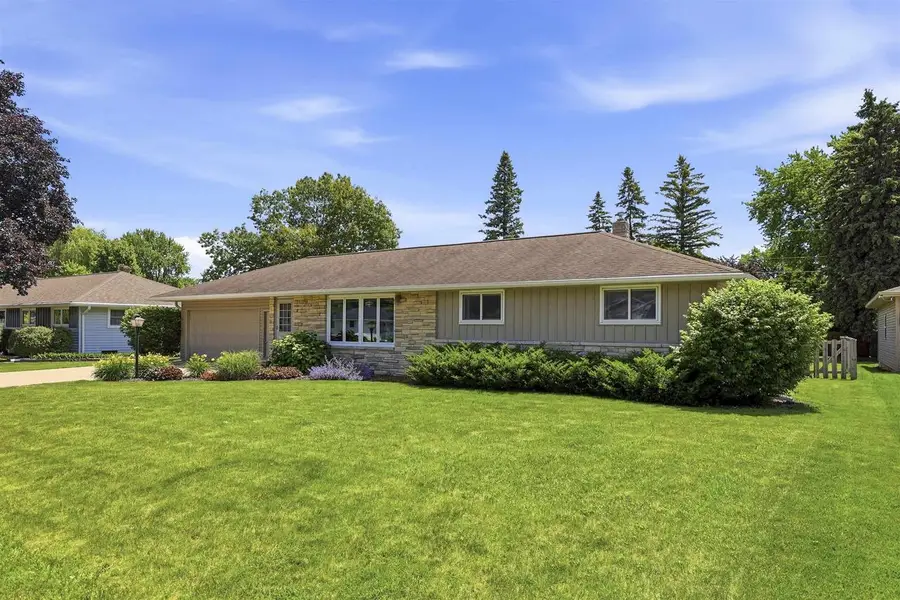3517 W FLORIDA AVENUE, Appleton, WI 54914 - #2