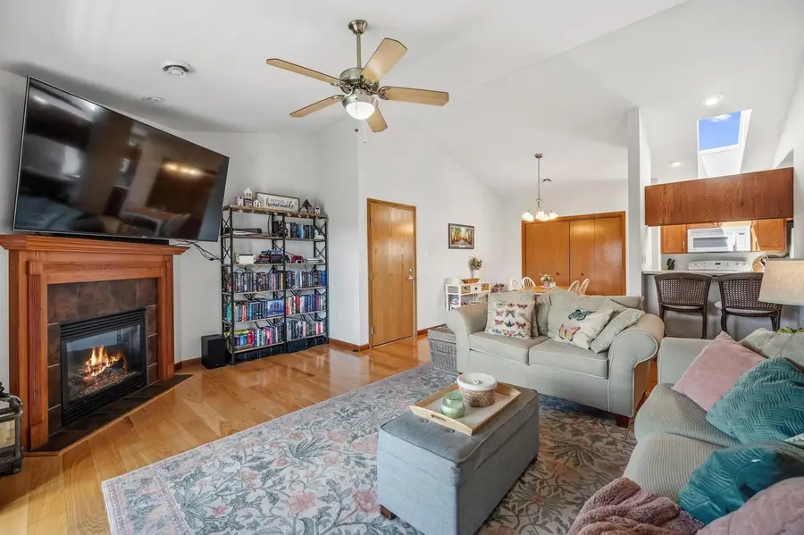 516 RIVER ROAD  #3, Columbus, WI 53925 - #3