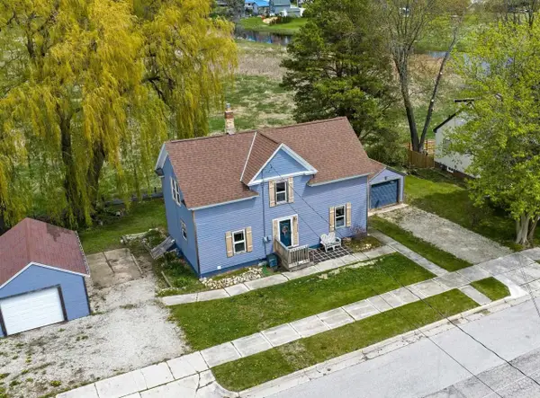 1215 NAVARINO STREET, Algoma, WI 54201