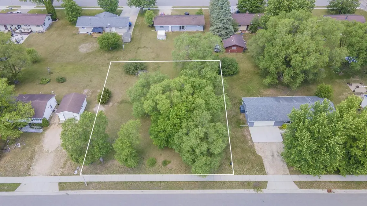 E GREEN MEADOW DRIVE, Wautoma, WI 54982 - #1