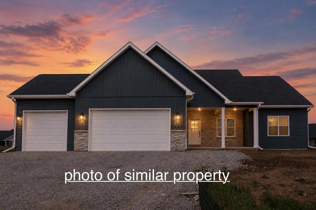 9832 S BERGAMONT DRIVE, Franklin, WI 53132 - #1