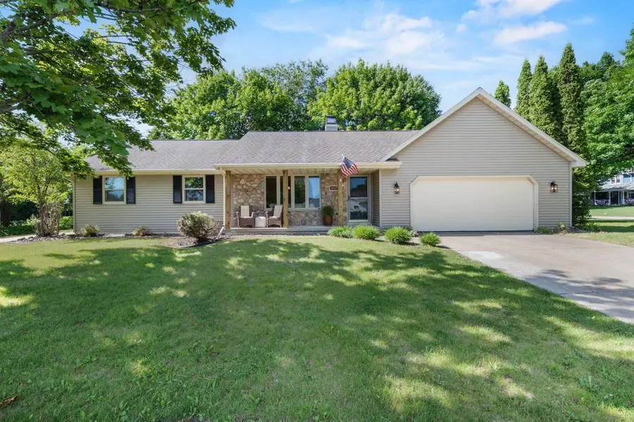3107 DEVROY LANE, Green Bay, WI 54313 - #2