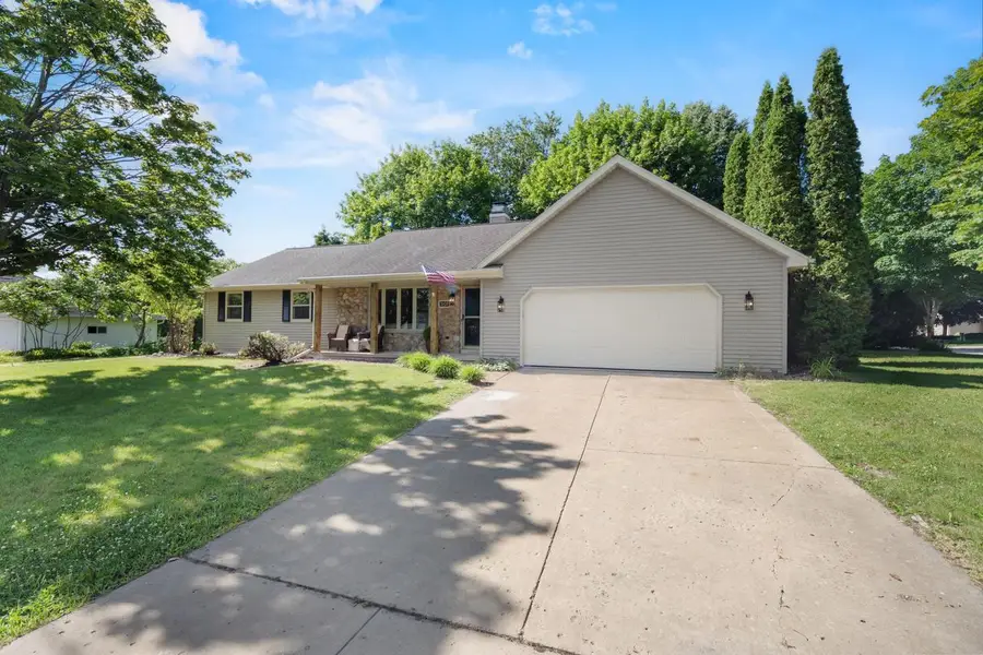 3107 DEVROY LANE, Green Bay, WI 54313 - #3