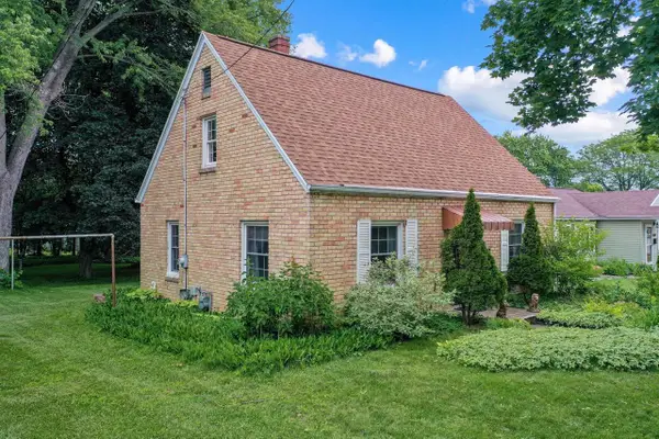 1604 DOUSMAN STREET, Green Bay, WI 54303