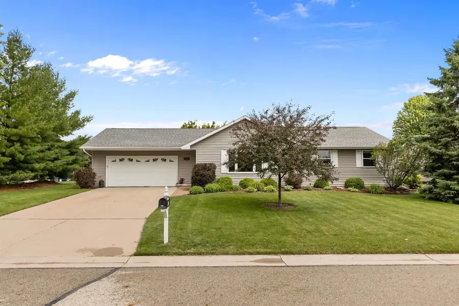 1140 GRASSY PLAINS DRIVE, Neenah, WI 54956 - #2