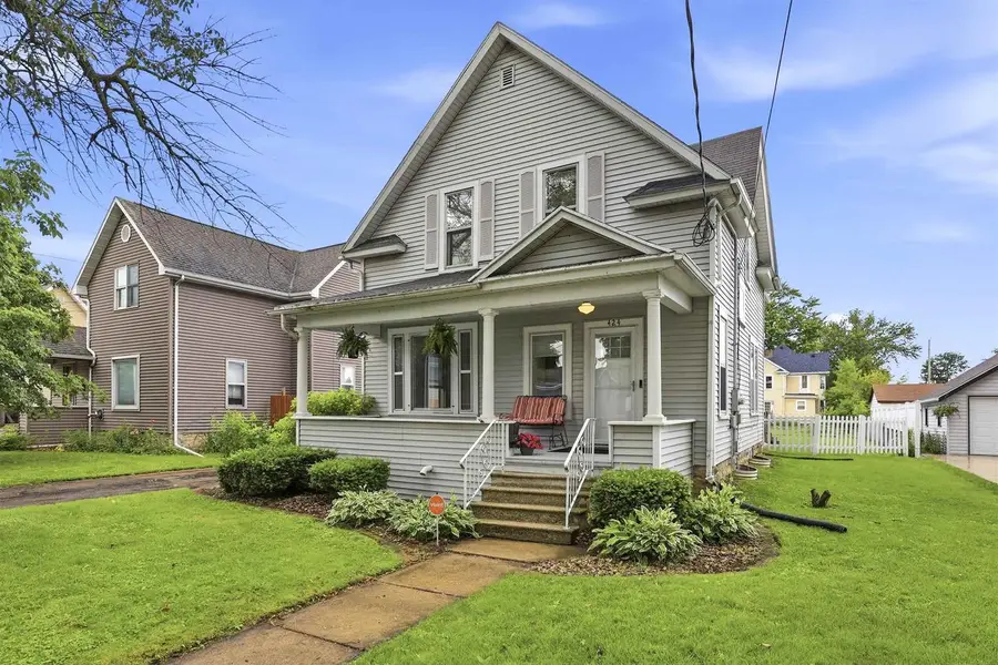 424 3RD STREET, Neenah, WI 54956 - #2