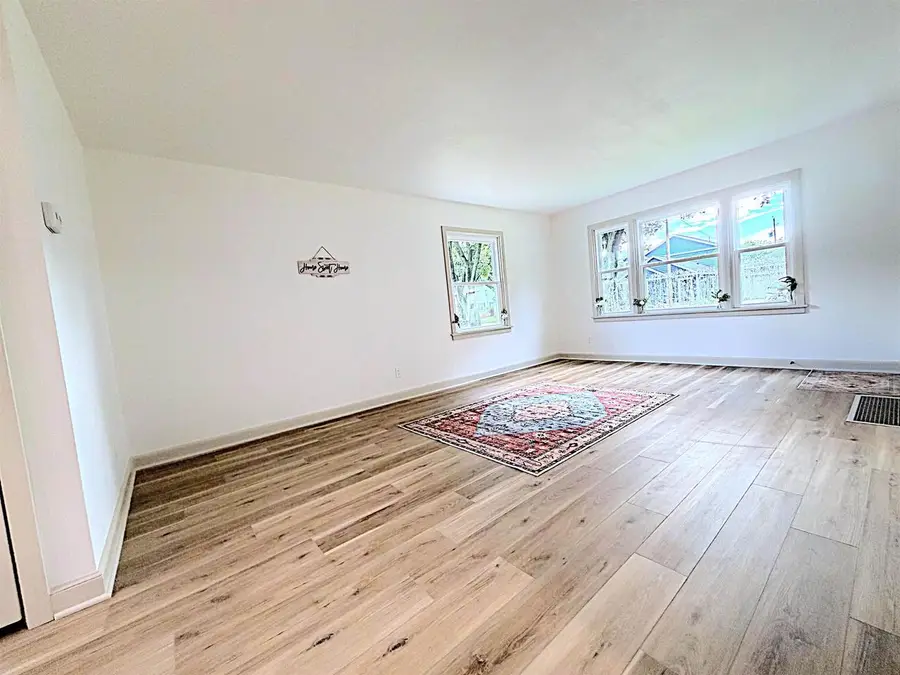 1133 MARQUETTE AVENUE, Green Bay, WI 54304 - #3
