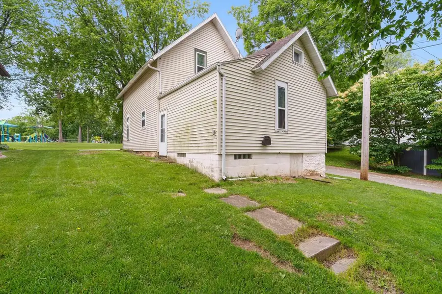 209 KENNETH AVENUE, Kaukauna, WI 54130 - #2