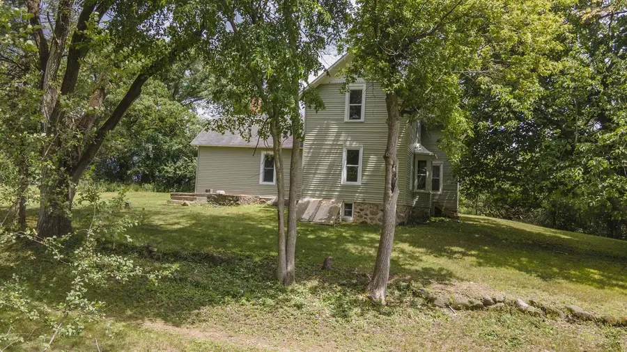 W8008 S COUNTY ROAD A, Wild Rose, WI 54984 - #2