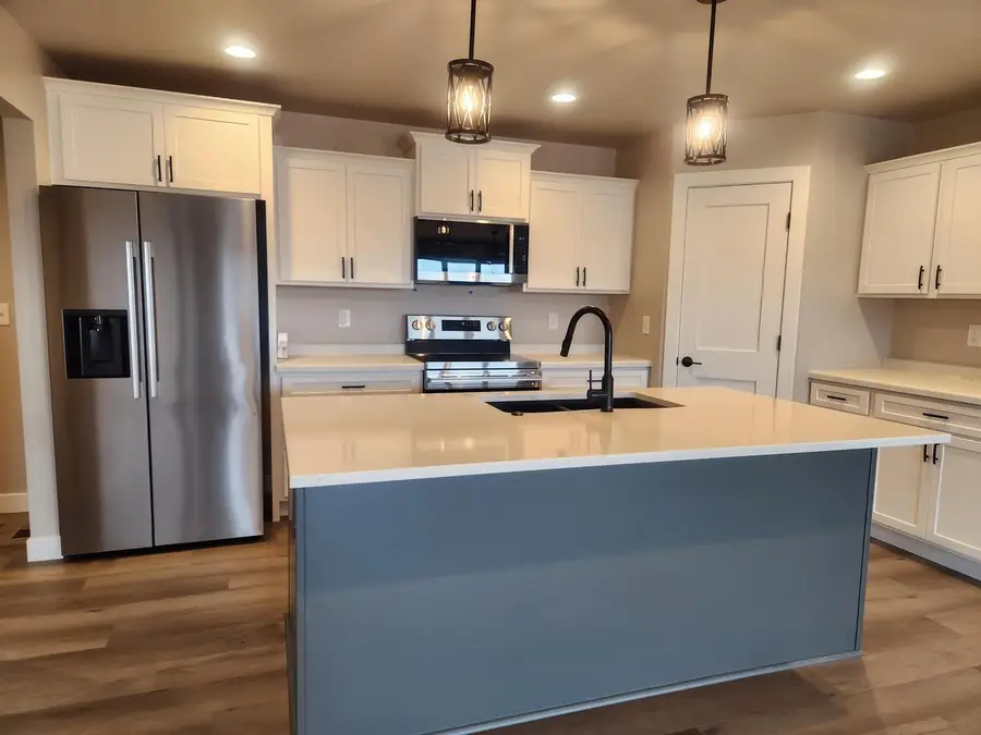 8314 XAVIER DRIVE, Clayton, WI 54952 - #2