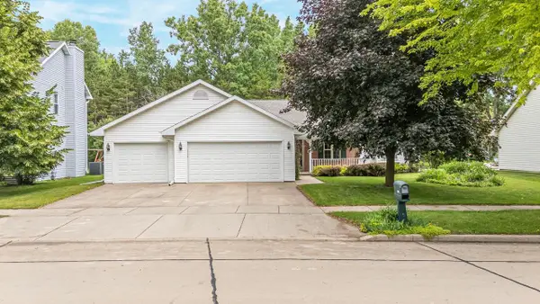 1424 E KEYSTONE LANE, Appleton, WI 54913