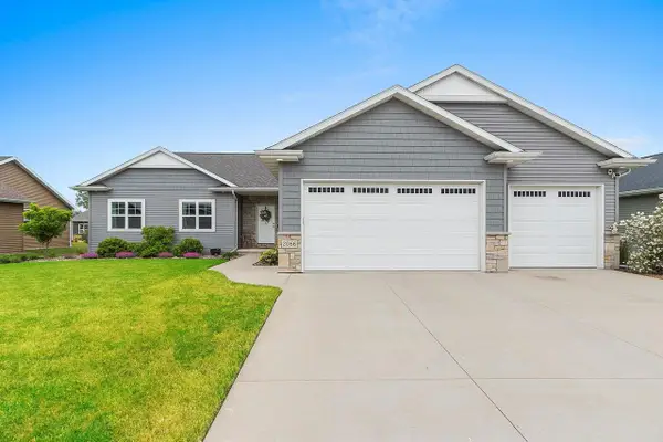 2066 W HERON LANE, Appleton, WI 54913