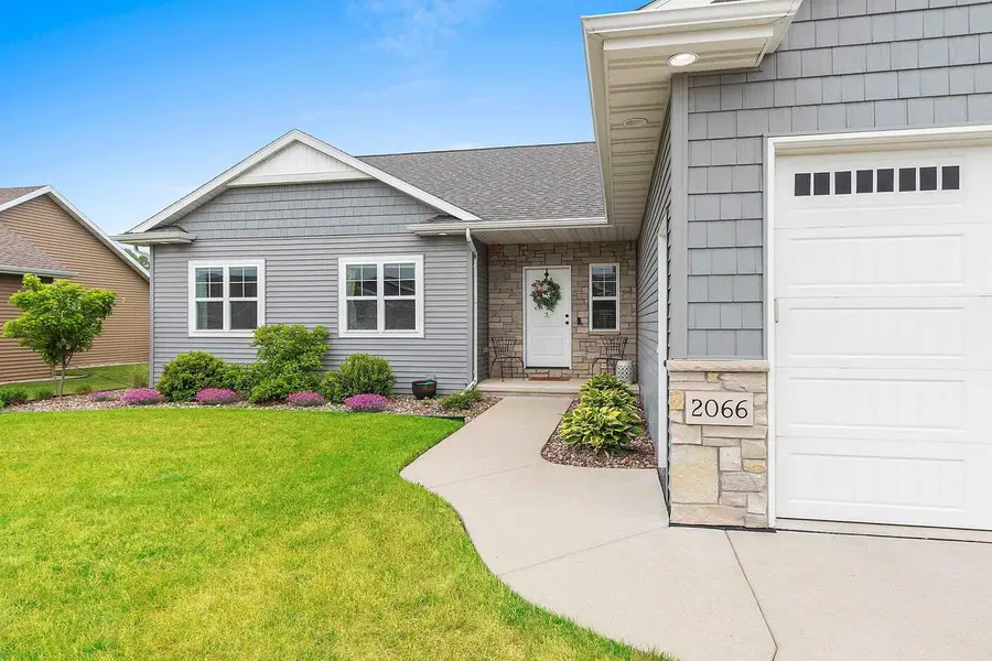 2066 W HERON LANE, Appleton, WI 54913 - #2