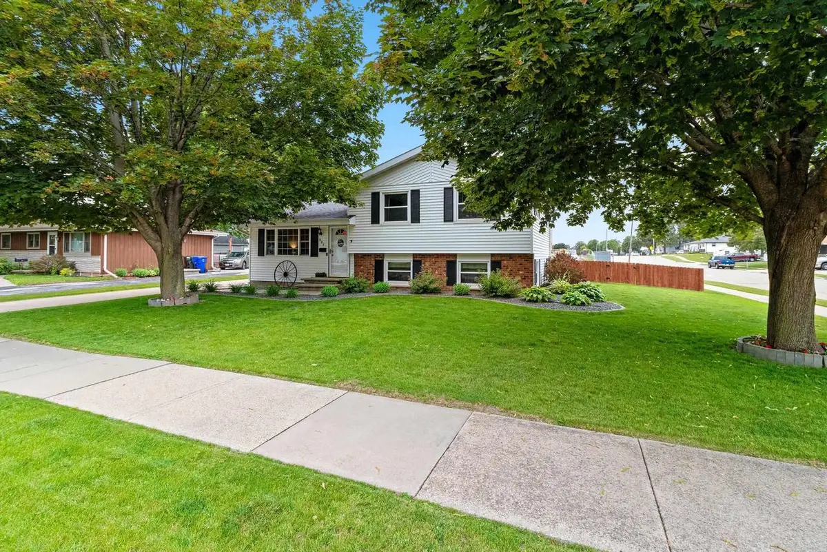 661 FERN STREET, Kaukauna, WI 54130 - #1