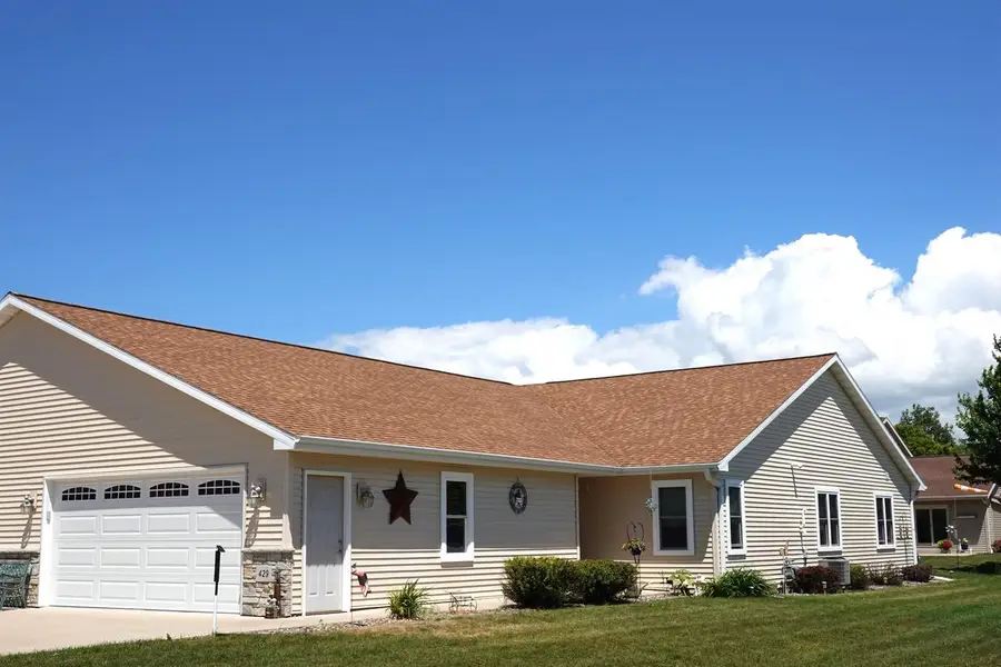429 GREENBRIAR AVENUE, Fond Du Lac, WI 54935 - #2