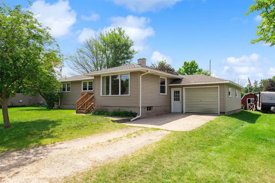 411 45TH AVENUE, Menominee, MI 49858 - #2