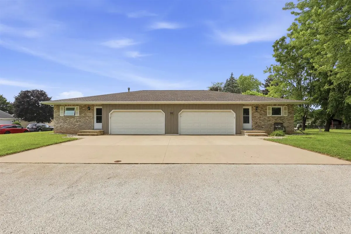 2605 W BIG BEND DRIVE, Appleton, WI 54914 - #1