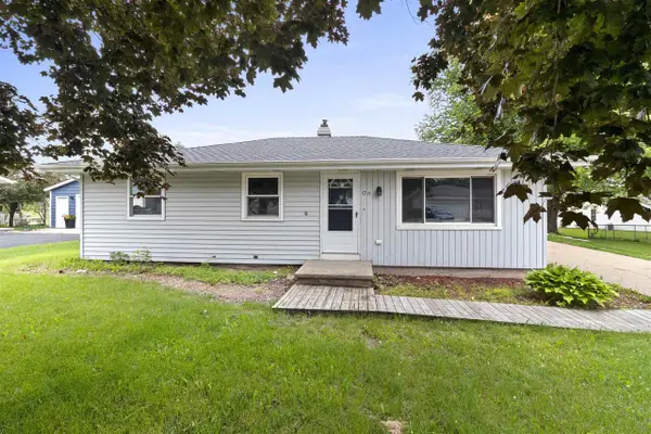 1711 ORIOLE STREET, New London, WI 54961