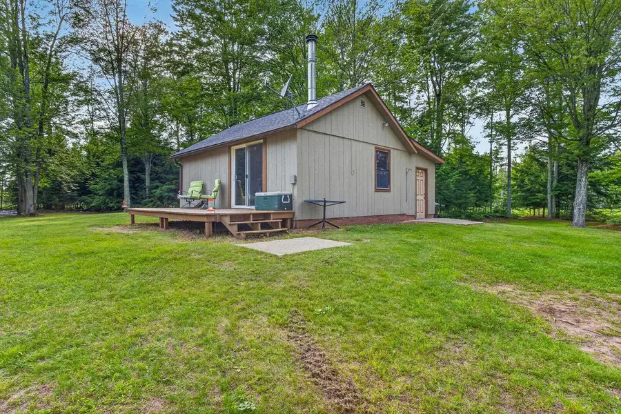 W4220 NUMBER 7 ROAD, Menominee, MI 49858 - #2