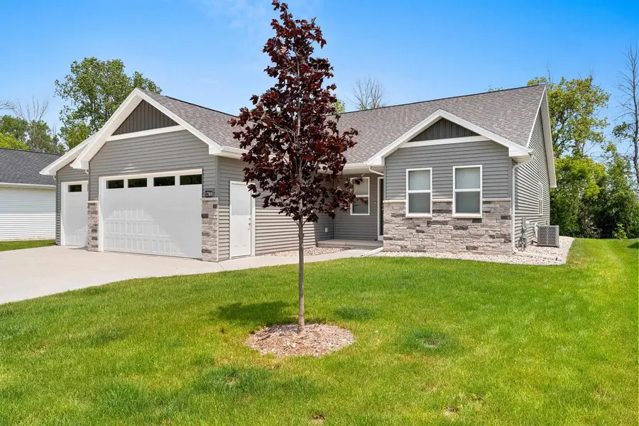1708 PATRIOT WAY, Neenah, WI 54956 - #2