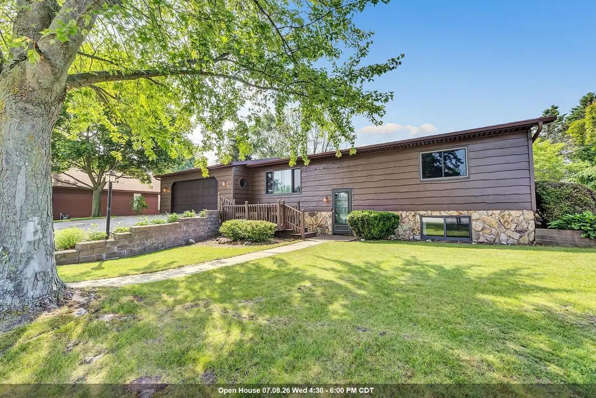 1315 SUNRISE COURT, Kewaunee, WI 54216 - #1