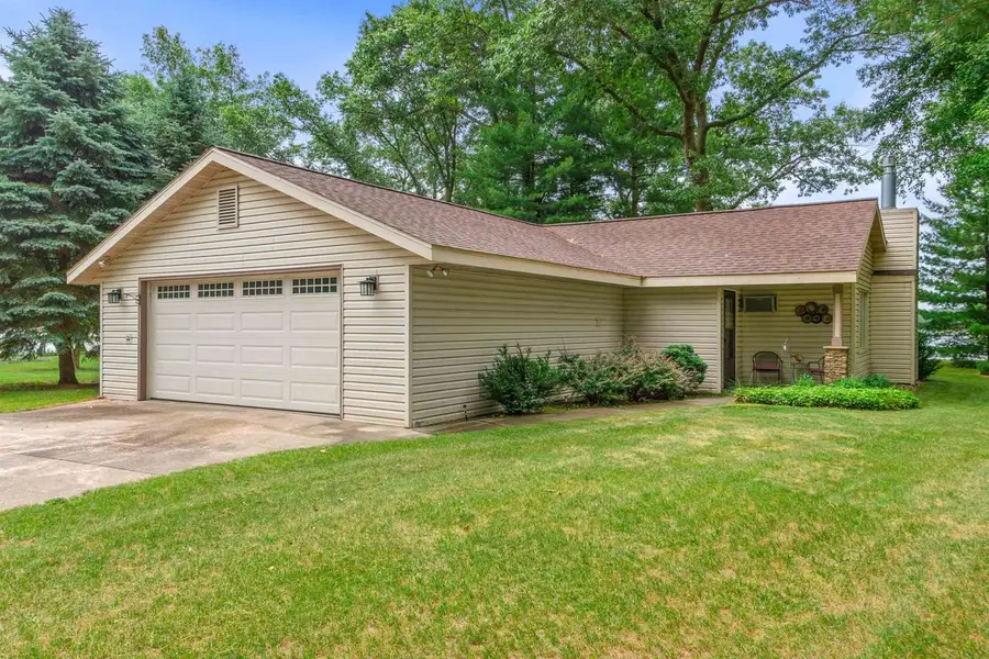 N9291 WHITE BIRCH LANE, Neshkoro, WI 54960 - #2