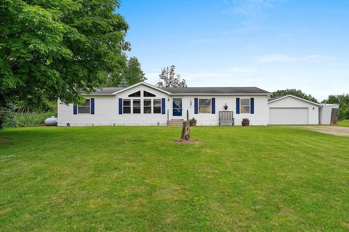 4562 ELM LAWN ROAD, Oconto Falls, WI 54154 - #1