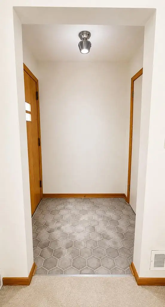 403 DAKOTA STREET, Oshkosh, WI 54902 - #3