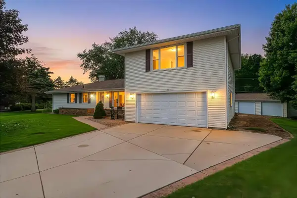 2931 BROOKVIEW DRIVE, Green Bay, WI 54313