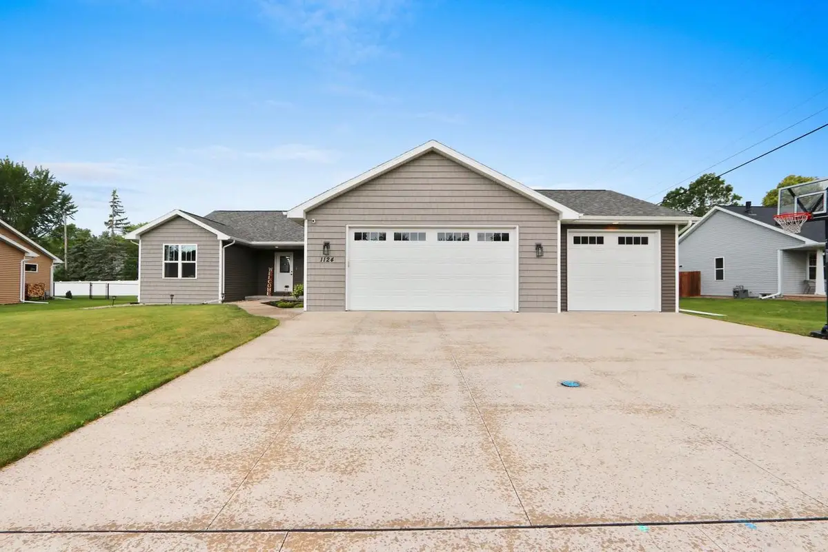 1124 HAROLD DRIVE, Menasha, WI 54952 - #1