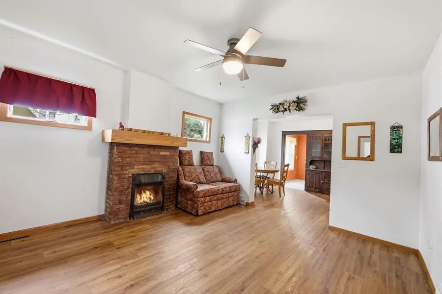 47 E 14TH STREET, Clintonville, WI 54929 - #3