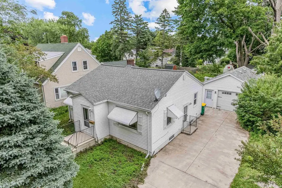 910 WILSON AVENUE, Green Bay, WI 54303 - #3