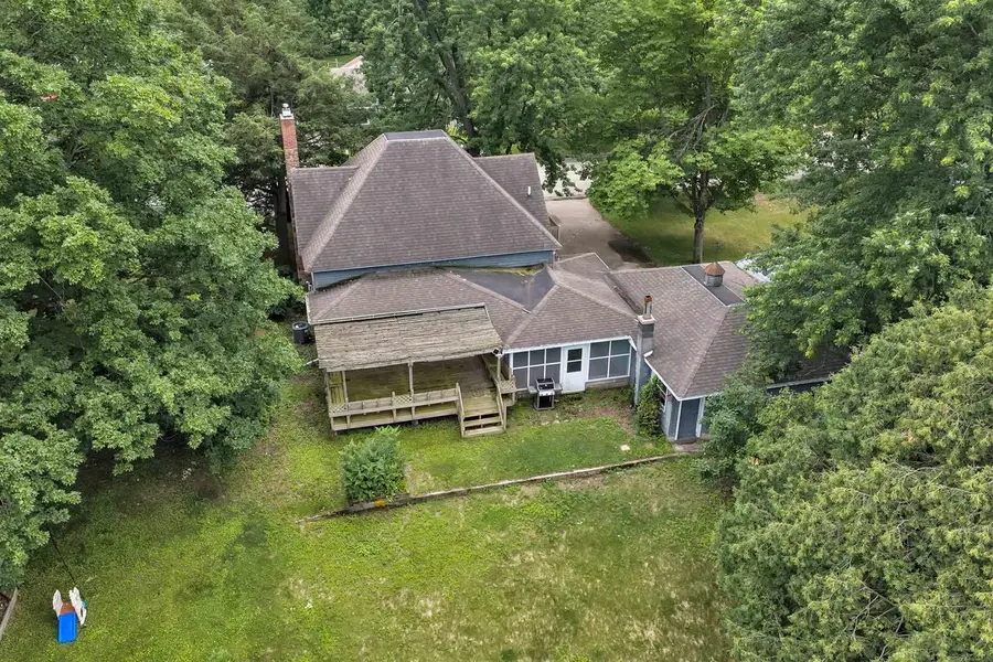 110 W PARKER STREET, Weyauwega, WI 54983 - #2